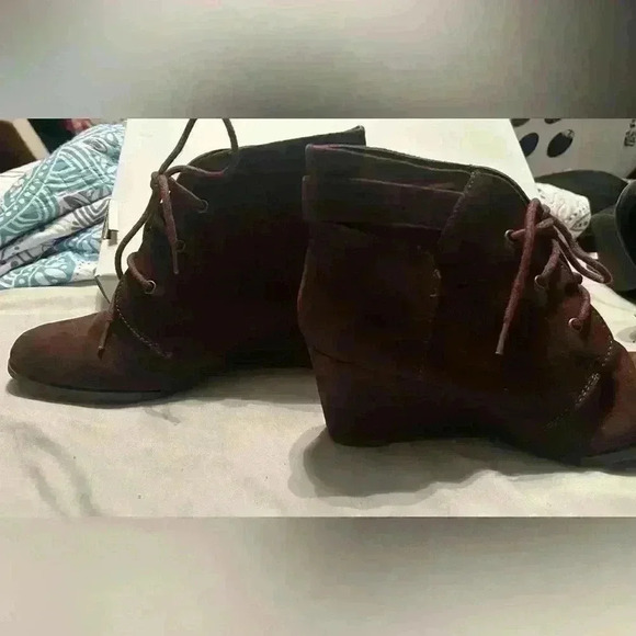 brown lace up wedge heeled boots - Picture 3 of 6